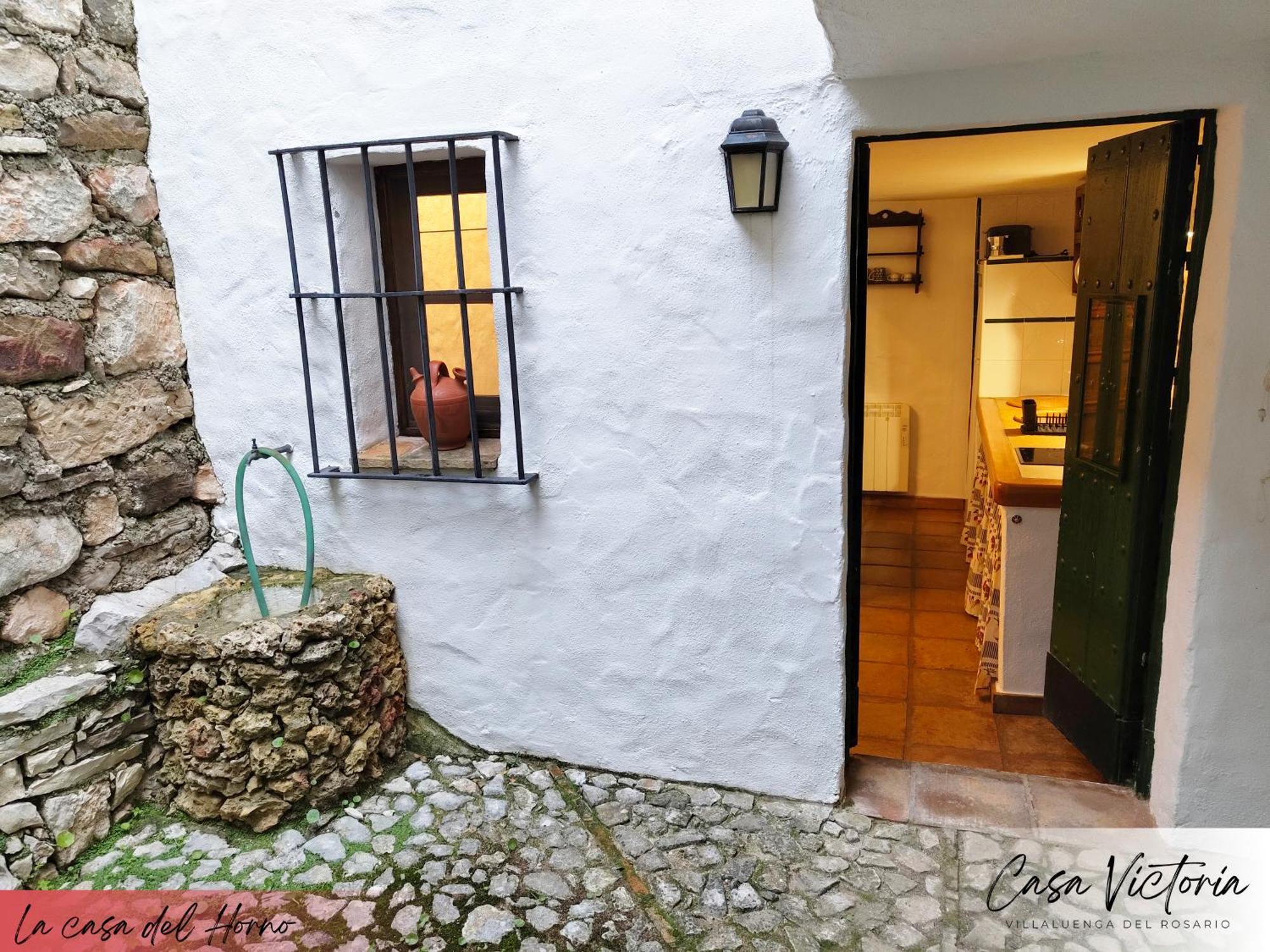 Conjunto Rural Casa Victoria Guest House Villaluenga Del Rosario Ngoại thất bức ảnh