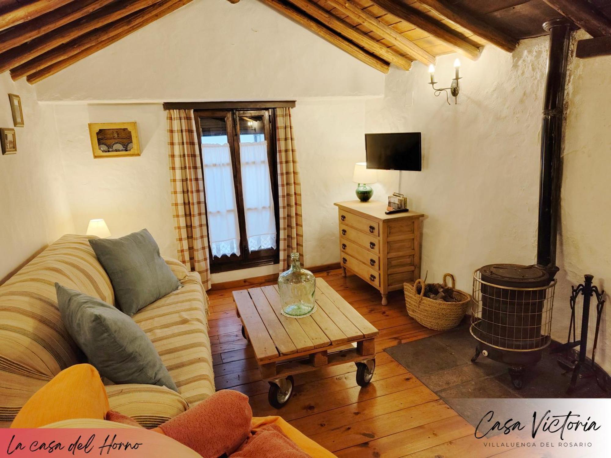 Conjunto Rural Casa Victoria Guest House Villaluenga Del Rosario Ngoại thất bức ảnh