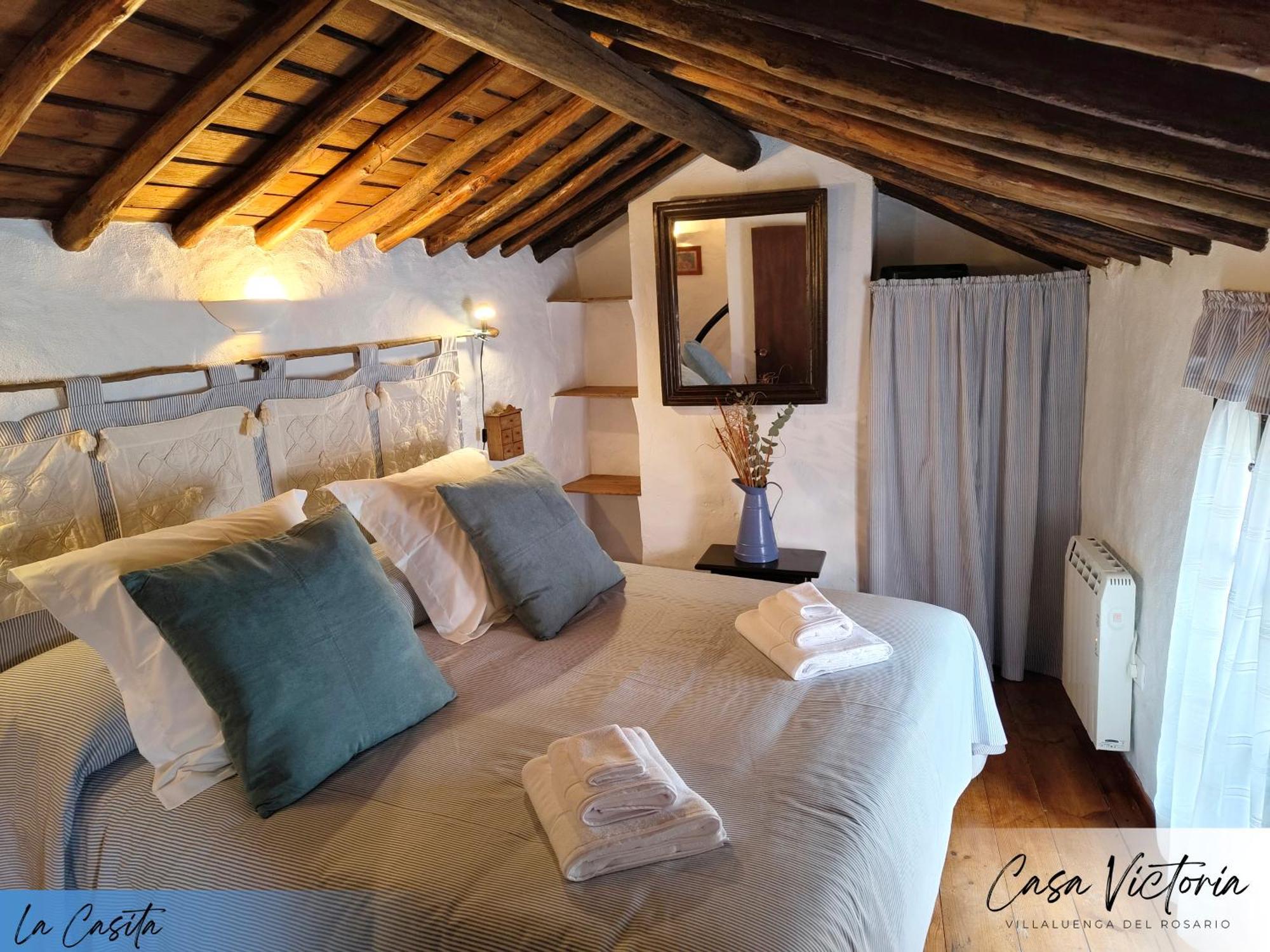 Conjunto Rural Casa Victoria Guest House Villaluenga Del Rosario Ngoại thất bức ảnh