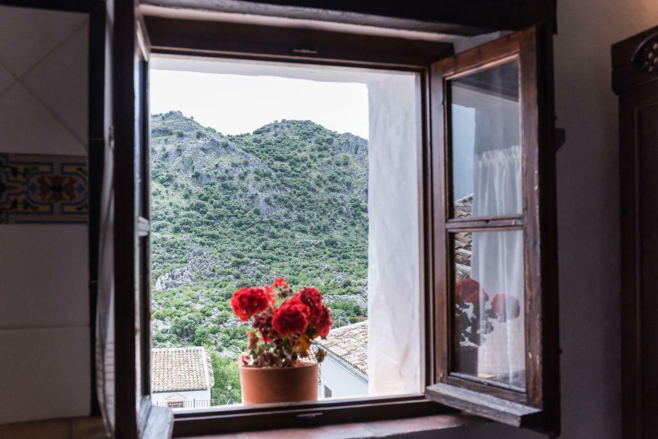 Conjunto Rural Casa Victoria Guest House Villaluenga Del Rosario Ngoại thất bức ảnh